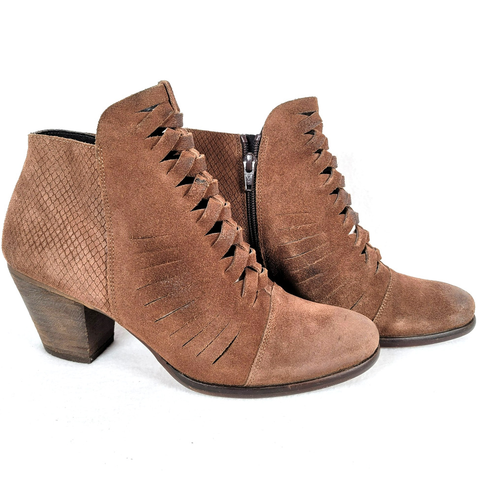 Free People Womens Suede Loveland Heeled Ankle Boot Size 40 Brown Western Pirate